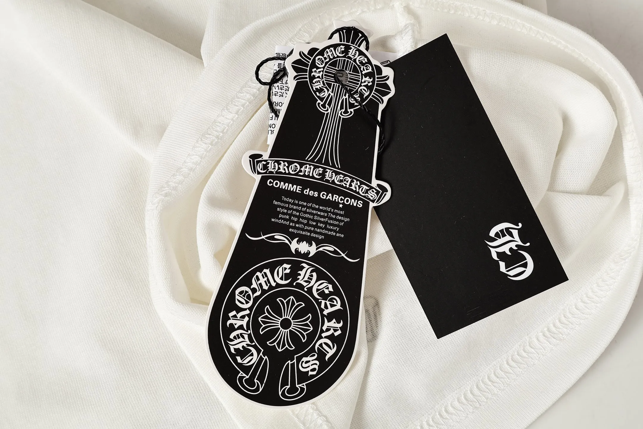 P150 Cross-border model, please do not place an order if you are pursuing quality -Chrome Hearts/Chrome Heart Cross Sanskrit foam printed short-sleeved T-shirt -High weight, high density and high quality. The wool is soft, delicate and skin-friendly. It feels soft and silky. It has excellent warmth and skin-friendly properties.